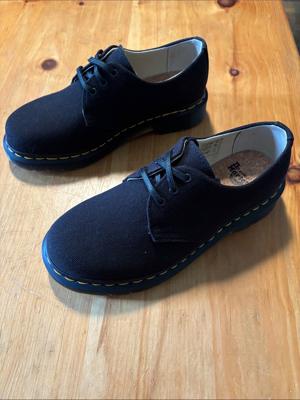 Size 6 - Women’s Dr. Martens - Picture 2 of 8